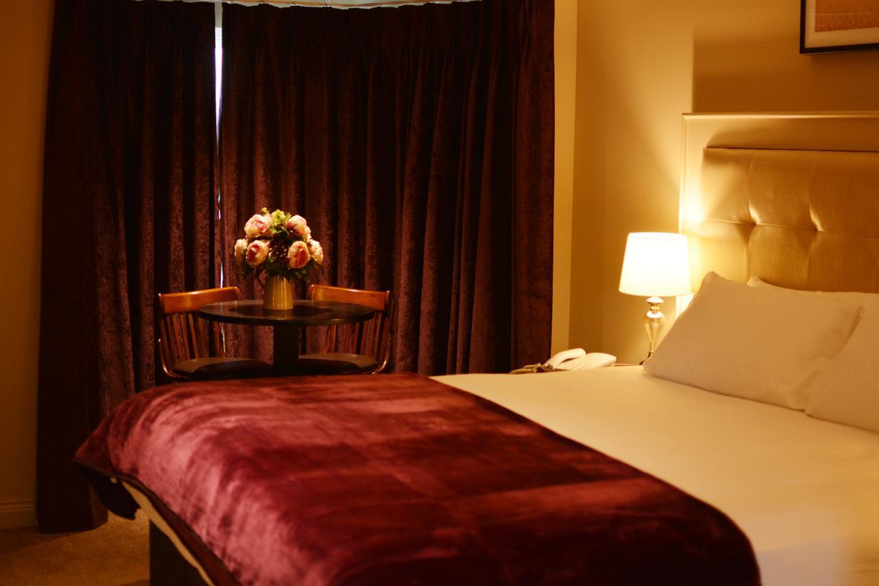 Rooms At Rue Omagh Extérieur photo